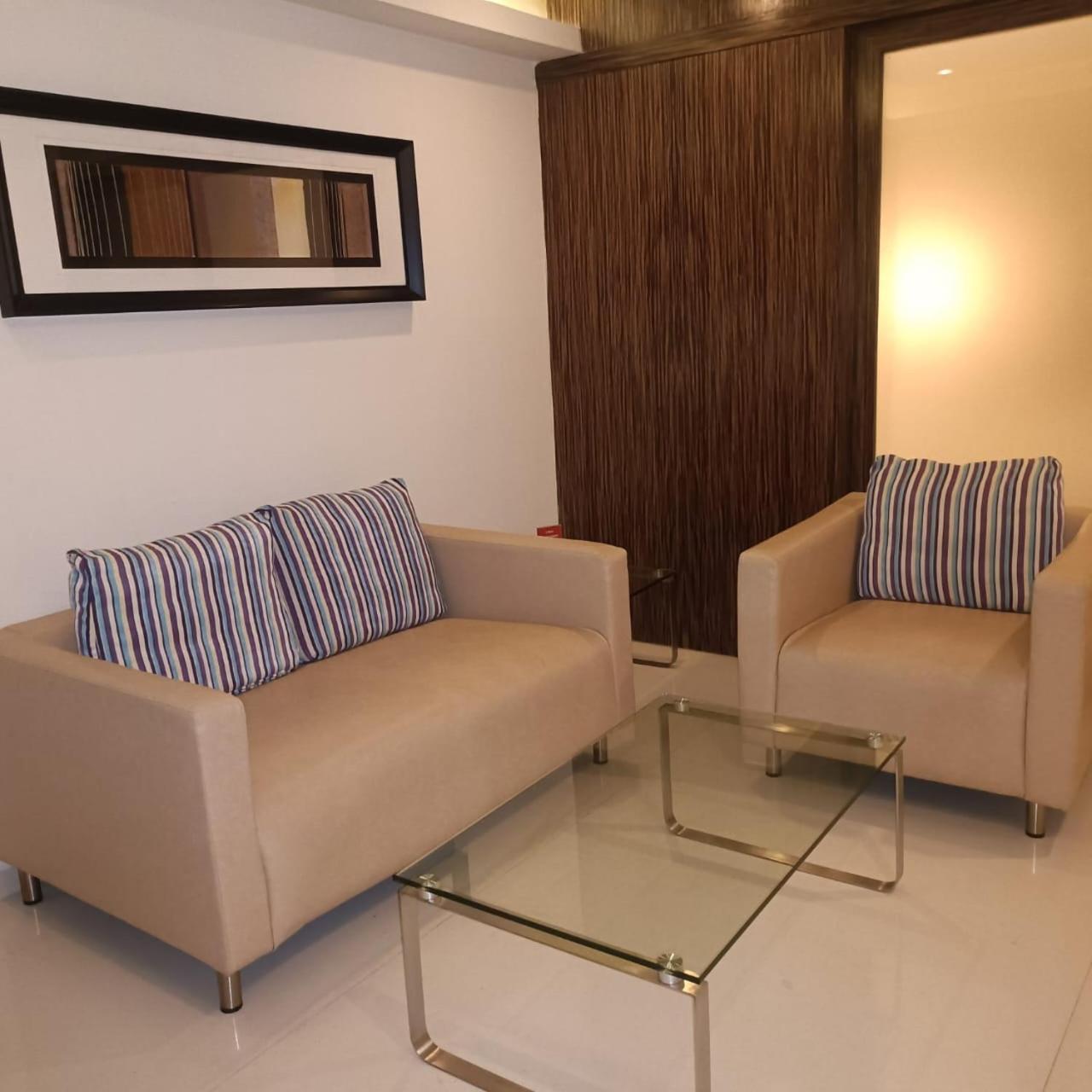 Royal Park Kakinada 호텔 외부 사진
