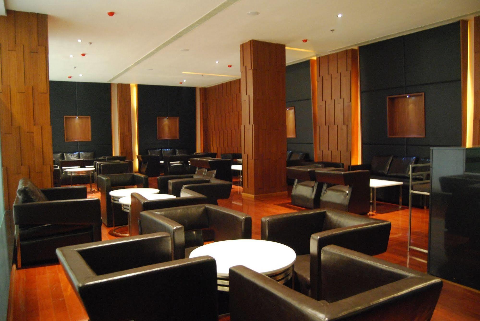 Royal Park Kakinada 호텔 외부 사진