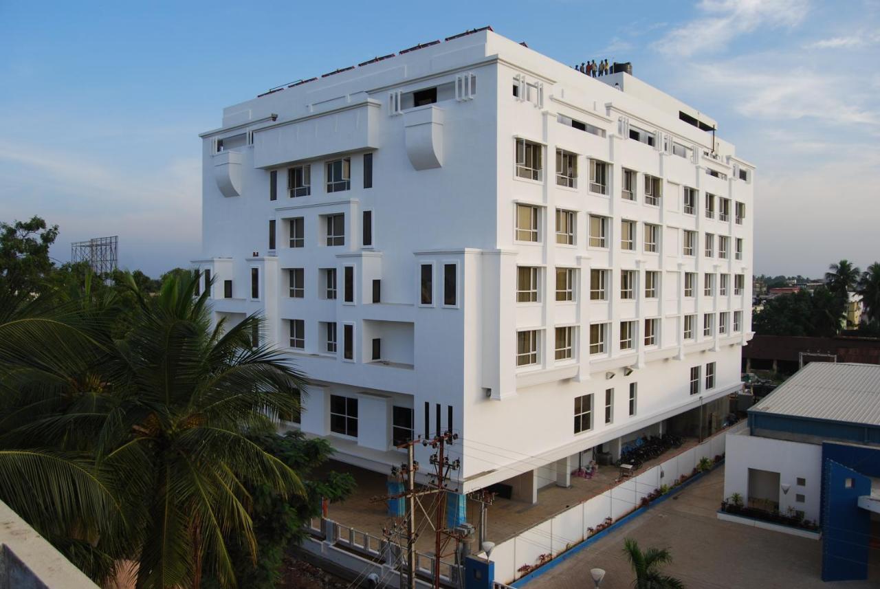 Royal Park Kakinada 호텔 외부 사진